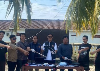 Polres Pesisir Barat Ungkap Kasus Penganiayaan dan Senjata Api